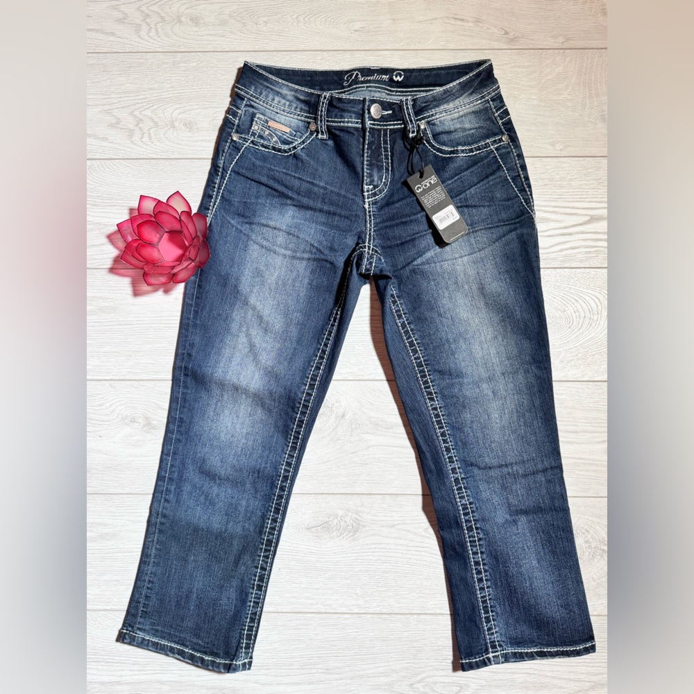 NWT Premium Denim Capris from Warehouse One - Size 2